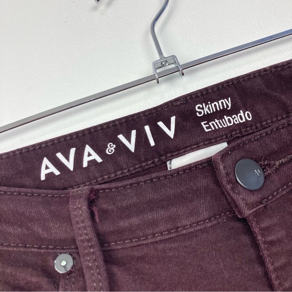 Ava & Viv Women's Deep Burgundy Straight Leg Jeans - Picture 8 of 10